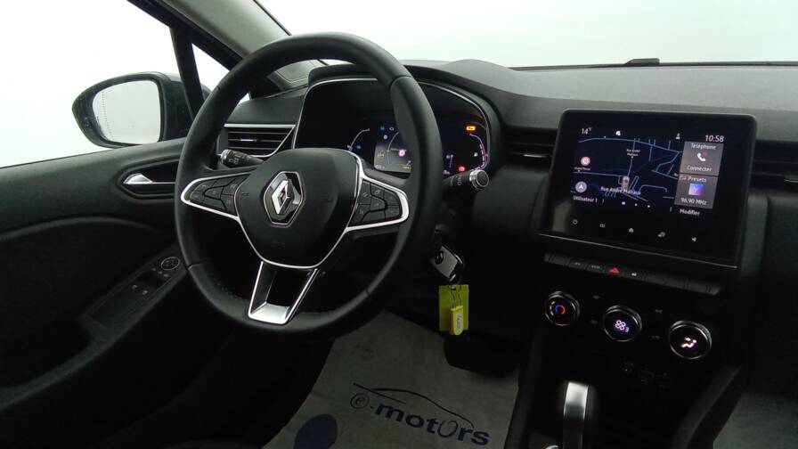 Mandataire Automobile occasion, recherche de Renault Clio-e-tech-140-zen-gps-pdc-ar - E-Motors