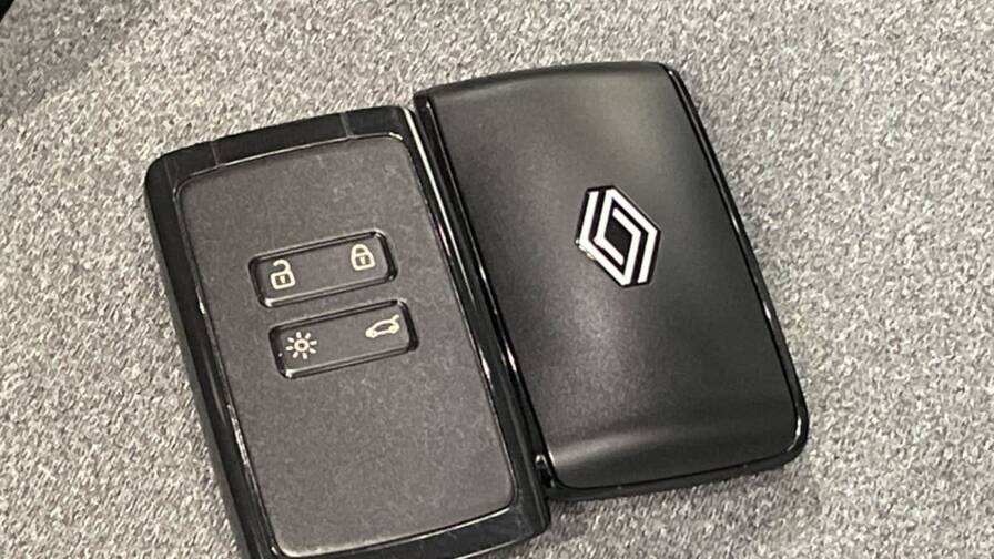 Mandataire Automobile neuf, recherche de Renault Clio-v-clio-tce-90-gsr2-evolution - E-Motors