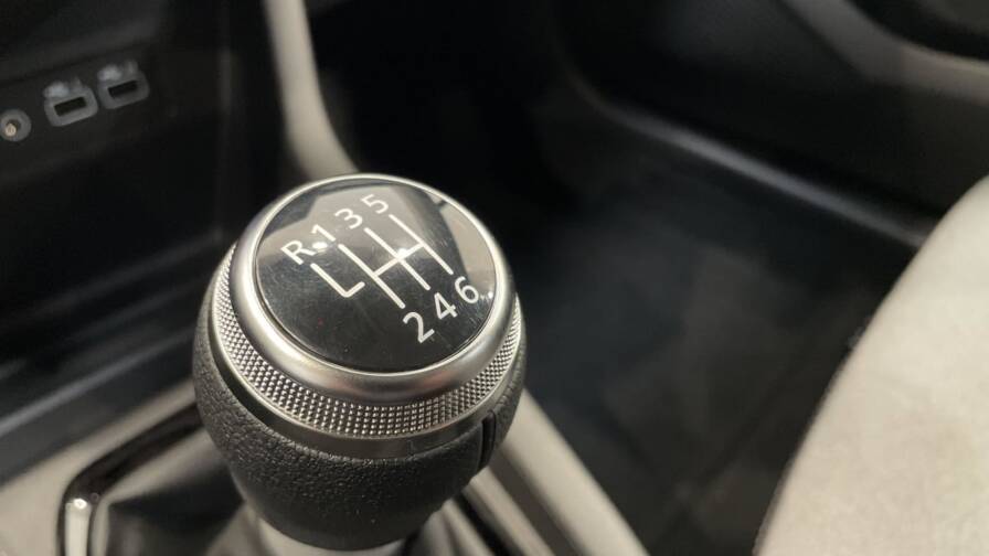 Mandataire Automobile neuf, recherche de Renault Clio-v-clio-tce-90-gsr2-evolution - E-Motors