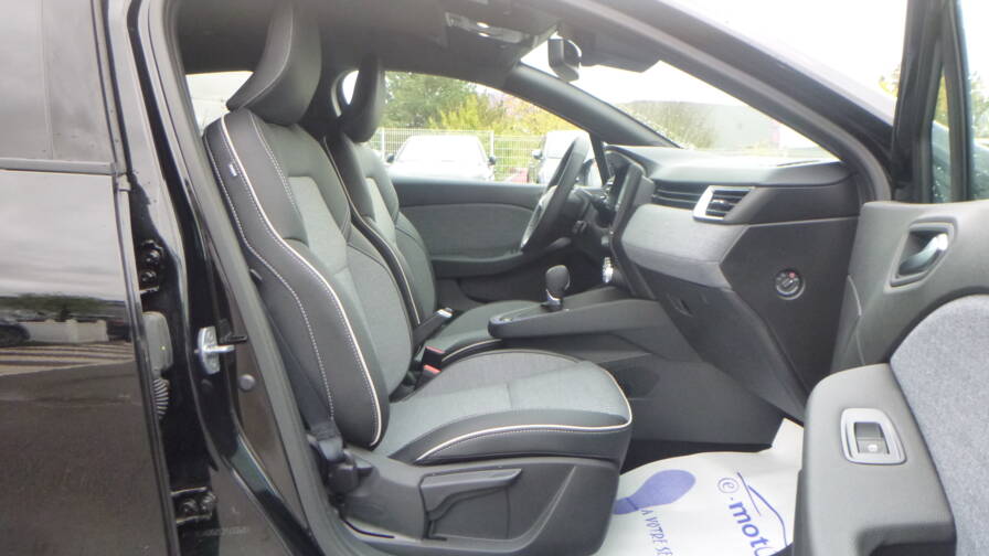 Mandataire Automobile neuf, recherche de Renault Clio-tce-90-x-tronic-techno-plus-pack-hiver - E-Motors