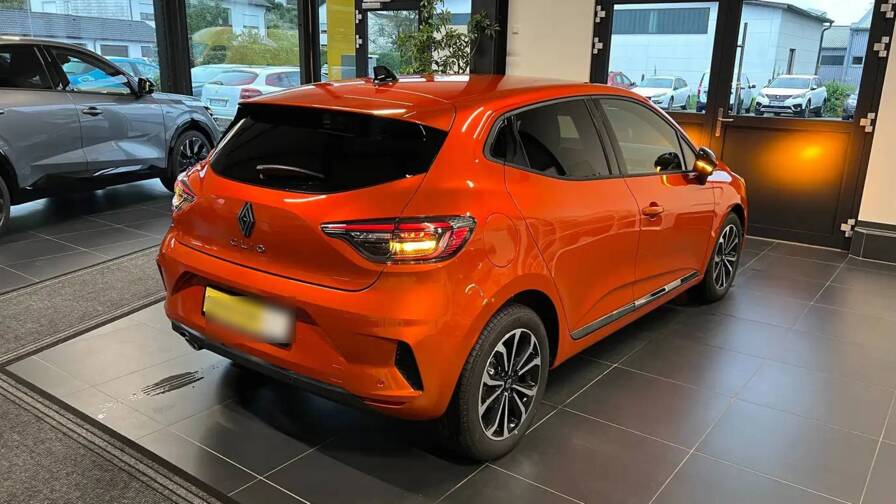 Mandataire Automobile neuf, recherche de Renault Clio-e-tech-full-hybrid-145-techno - E-Motors