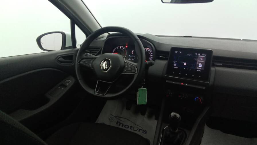 Mandataire Automobile occasion, recherche de Renault Clio-societe-21n-air-nav-plus-pdc-ar - E-Motors