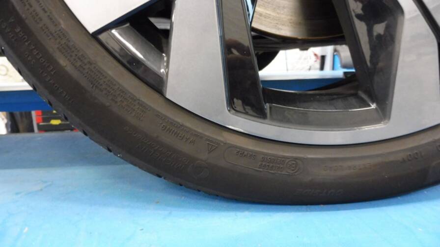 Mandataire Automobile occasion, recherche de Renault Espace-1-2-e-tech-full-hybrid-200ch-esprit-alpine-7-places-24 - E-Motors