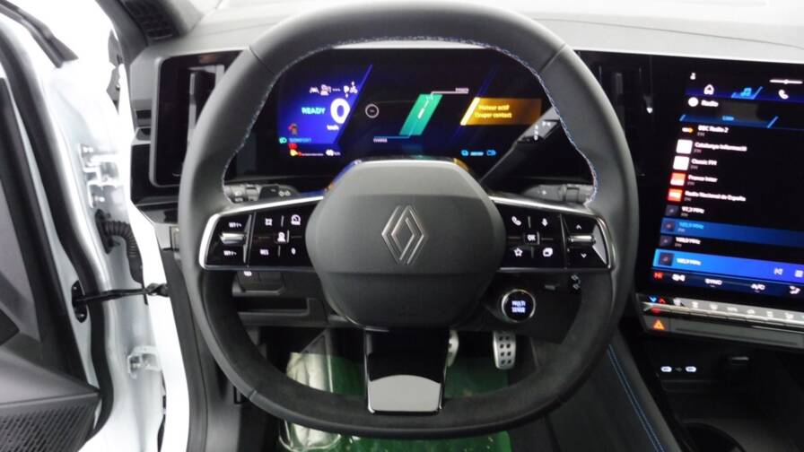 Mandataire Automobile occasion, recherche de Renault Espace-1-2-e-tech-full-hybrid-200ch-esprit-alpine-7-places-24 - E-Motors