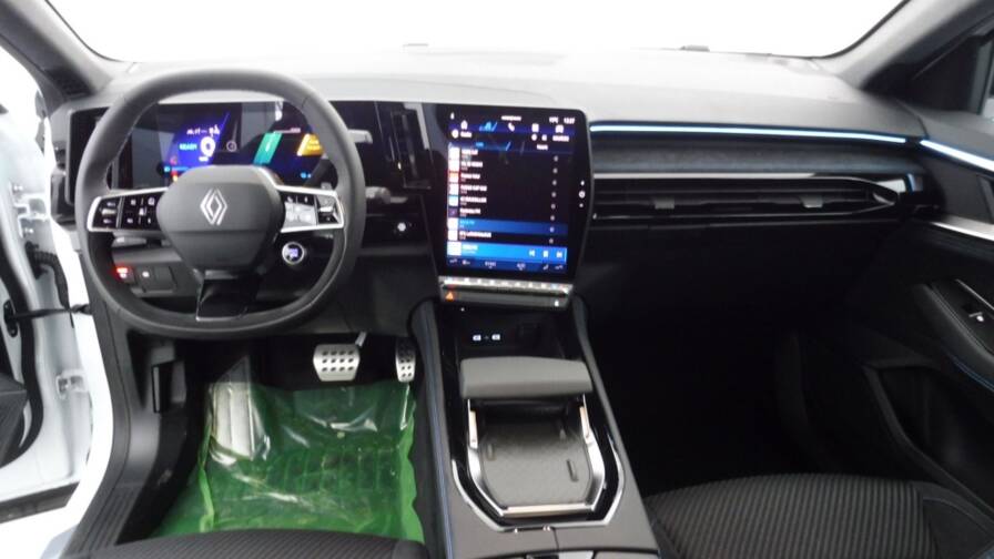 Mandataire Automobile neuf, recherche de Renault Espace-1-2-e-tech-full-hybrid-200ch-esprit-alpine-7-places-25 - E-Motors