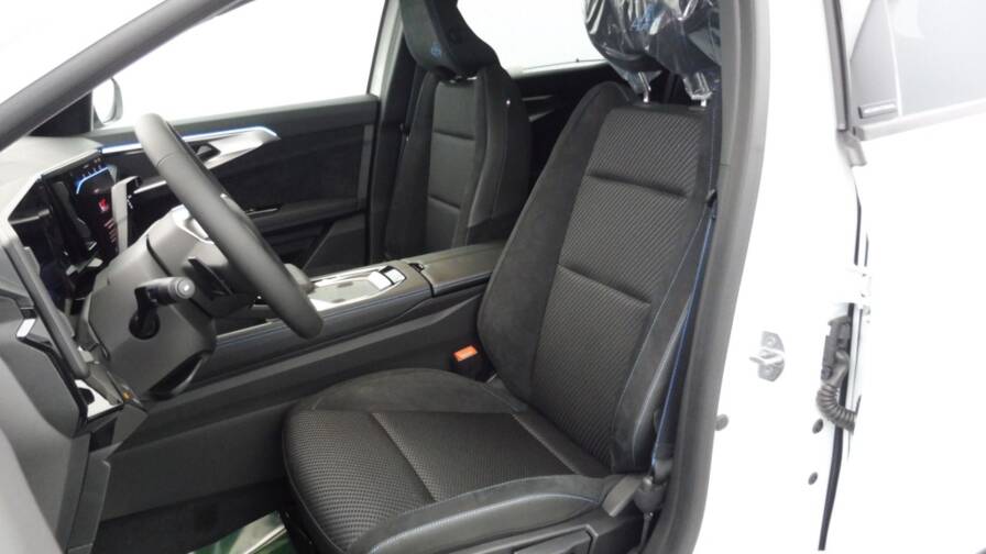 Mandataire Automobile neuf, recherche de Renault Espace-1-2-e-tech-full-hybrid-200ch-esprit-alpine-7-places-25 - E-Motors