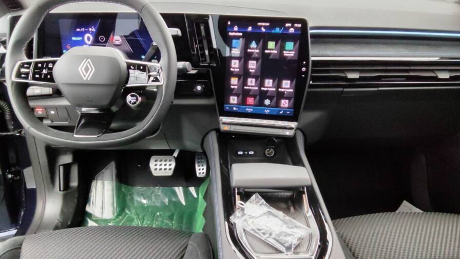 Mandataire Automobile neuf, recherche de Renault Espace-1-2-e-tech-full-hybrid-200ch-esprit-alpine-7-places-25 - E-Motors