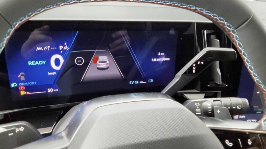 Mandataire Automobile neuf, recherche de Renault Espace-1-2-e-tech-full-hybrid-200ch-esprit-alpine-7-places-25 - E-Motors