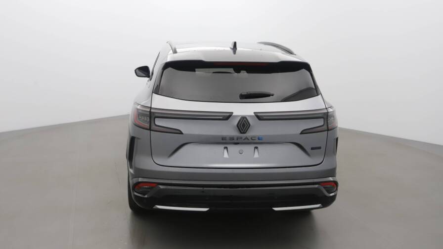 Mandataire Automobile neuf, recherche de Renault Espace-1-2-e-tech-full-hybrid-200ch-esprit-alpine-7-places-25 - E-Motors