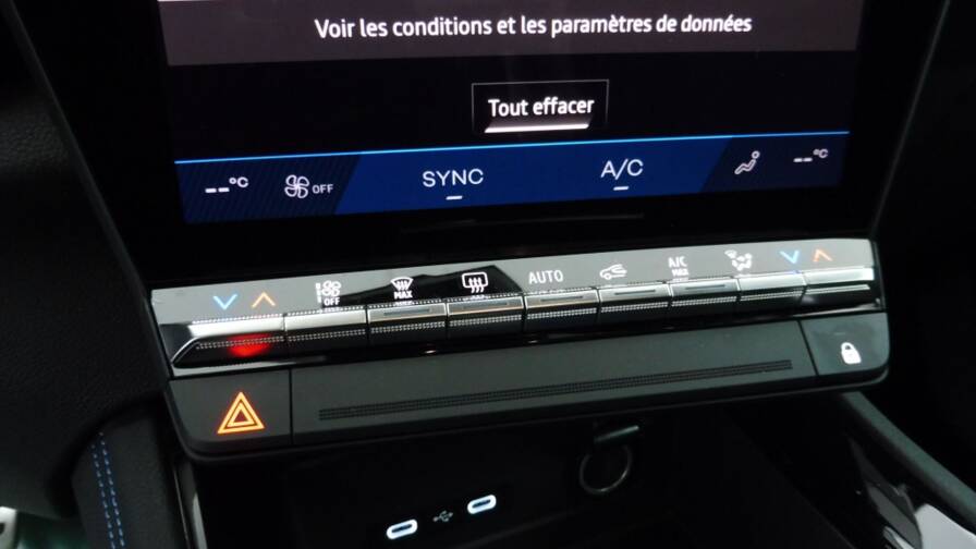 Mandataire Automobile neuf, recherche de Renault Espace-1-2-e-tech-full-hybrid-200ch-esprit-alpine-7-places-25 - E-Motors