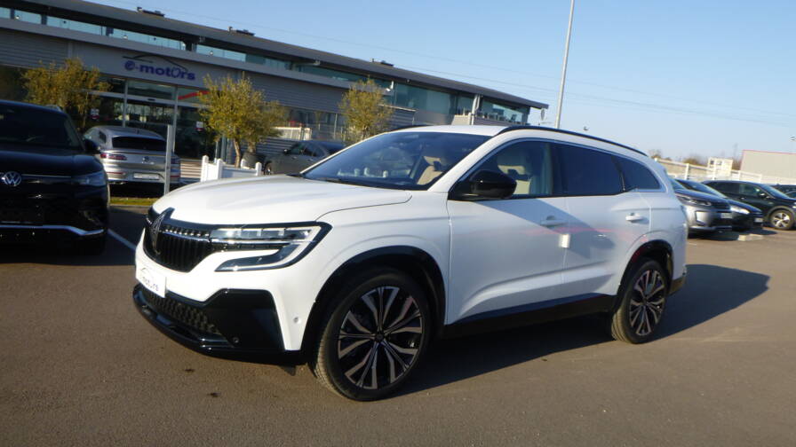 Mandataire Automobile neuf, recherche de Renault Espace-e-tech-full-hybrid-200-iconic-7pl-plus-toit-vitr-plus-hi-fi-harman - E-Motors