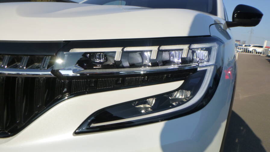 Mandataire Automobile neuf, recherche de Renault Espace-e-tech-full-hybrid-200-iconic-7pl-plus-toit-vitr-plus-hi-fi-harman - E-Motors