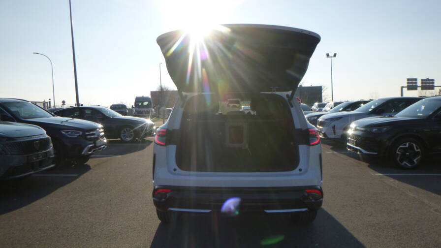 Mandataire Automobile neuf, recherche de Renault Espace-e-tech-full-hybrid-200-iconic-7pl-plus-toit-vitr-plus-hi-fi-harman - E-Motors