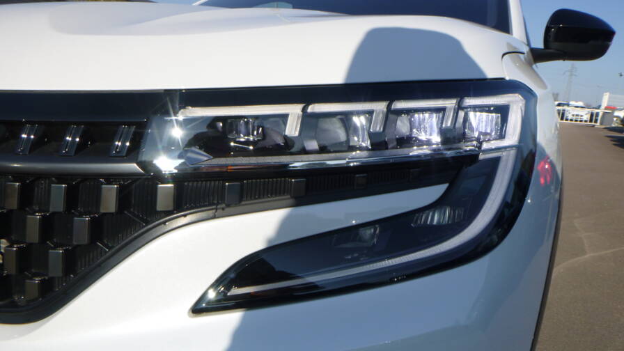 Mandataire Automobile neuf, recherche de Renault Espace-e-tech-full-hybrid-200-esprit-alpine - E-Motors