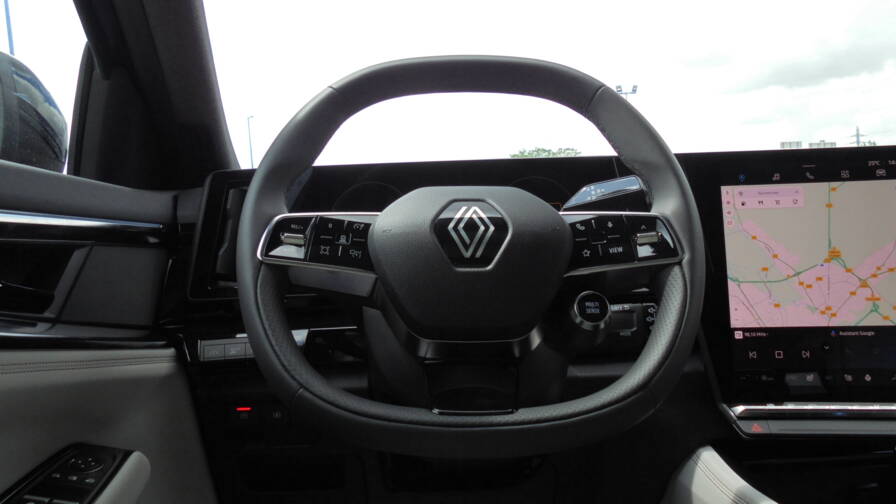 Mandataire Automobile neuf, recherche de Renault Espace-e-tech-full-hybrid-200-iconic-7pl-plus-toit-vitr-plus-hi-fi-harman - E-Motors