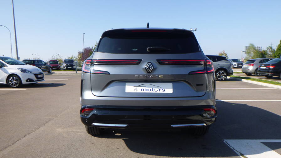Mandataire Automobile neuf, recherche de Renault Espace-e-tech-full-hybrid-200-iconic-7pl-plus-toit-vitr-plus-hi-fi-harman - E-Motors