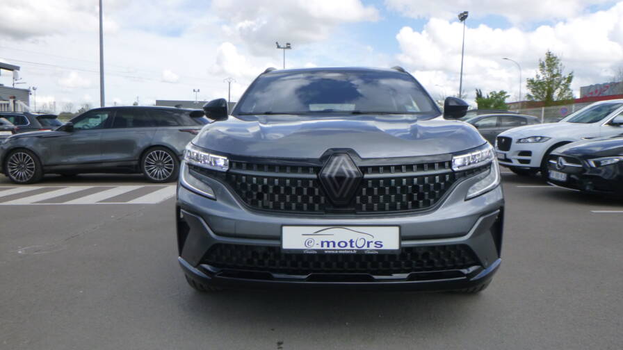 Mandataire Automobile neuf, recherche de Renault Espace-e-tech-full-hybrid-200-iconic-7pl-plus-toit-vitr-plus-hi-fi-harman - E-Motors
