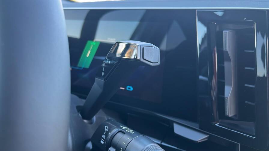 Mandataire Automobile neuf, recherche de Renault Espace-vi-nouveau-full-hybrid-e-tech-200-ch-7pl-esprit-alpine - E-Motors