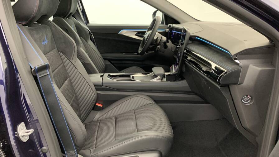 Mandataire Automobile neuf, recherche de Renault Espace-vi-nouveau-full-hybrid-e-tech-200-ch-7pl-esprit-alpine - E-Motors