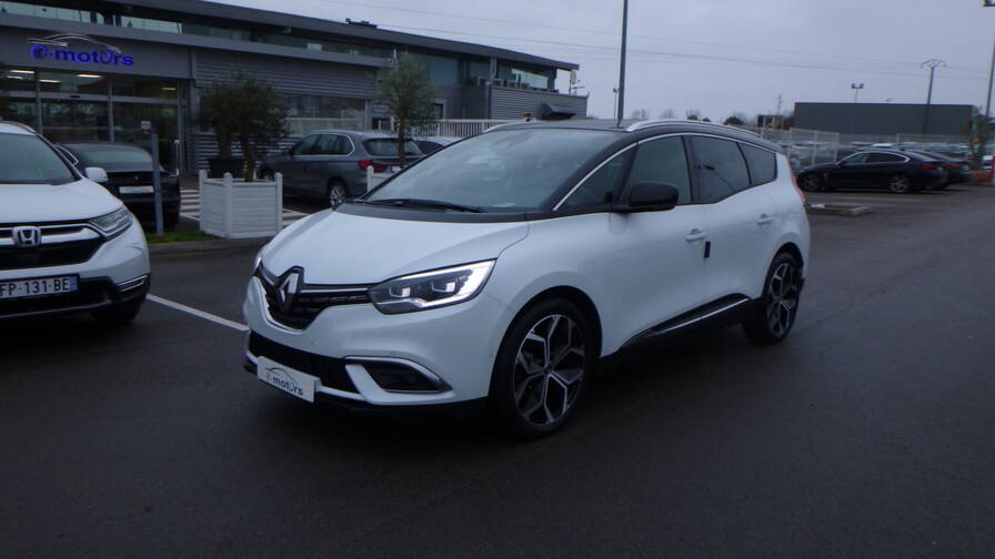Avis-mandataire-auto-Emotors-Renault-Grand-scenic-Techno-tce-140-5places-plus-toit-panoramique.