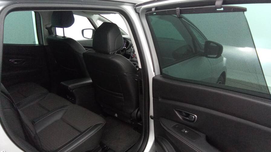 Mandataire Automobile occasion, recherche de Renault Grand-scenic-blue-dci-120-intens - E-Motors