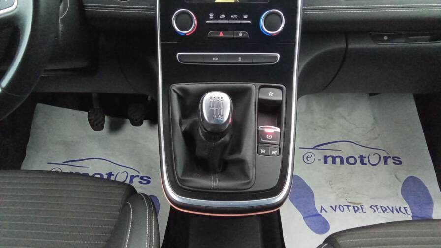 Mandataire Automobile occasion, recherche de Renault Grand-scenic-blue-dci-120-intens - E-Motors