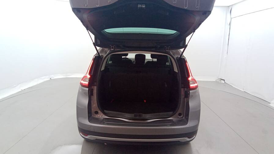 Mandataire Automobile occasion, recherche de Renault Grand-scenic-tce-140-zen-plus-pack-r-link-2-plus-pack-confort - E-Motors