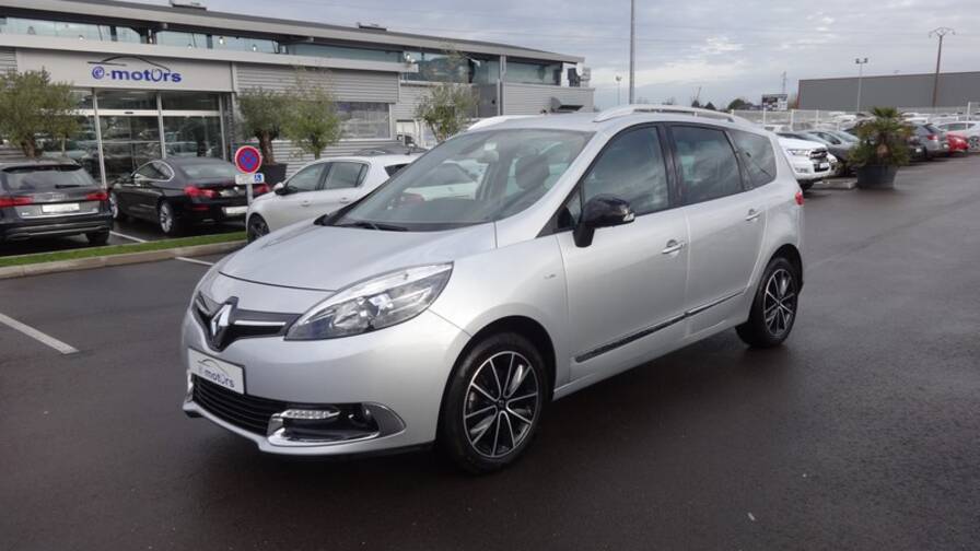 Avis-mandataire-auto-Emotors-Renault-Grand-scenic-Grand-sc-nic-iii-bose-dci-130-5places.