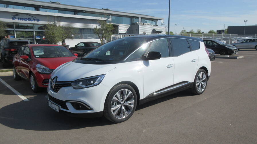 Avis-mandataire-auto-Emotors-Renault-Grand-scenic-Intens-blue-dci-150-edc.