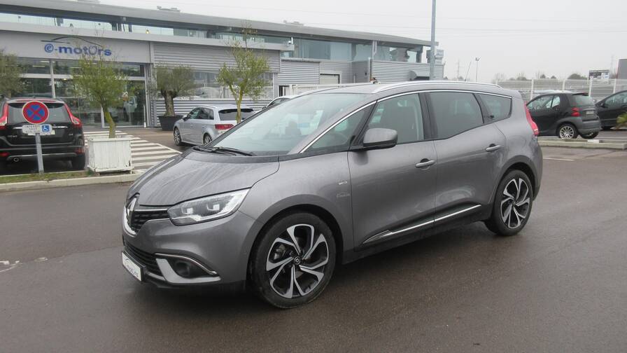 Avis-mandataire-auto-Emotors-Renault-Grand-scenic-Grand-sc-nic-intens-dci-130-plus-park-assist-plus-bose.