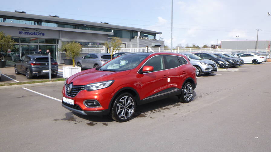 Avis-mandataire-auto-Emotors-Renault-Kadjar-Intens-blue-dci-115-edc-plus-toit-vitr-plus-jantes-19.