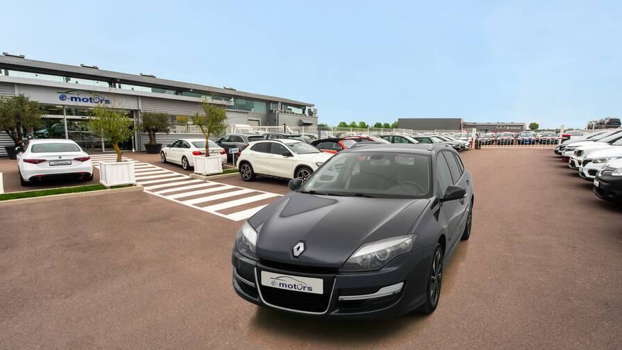 Avis-mandataire-auto-Emotors-Renault-Laguna-estate-Bose-edition-dci-150.