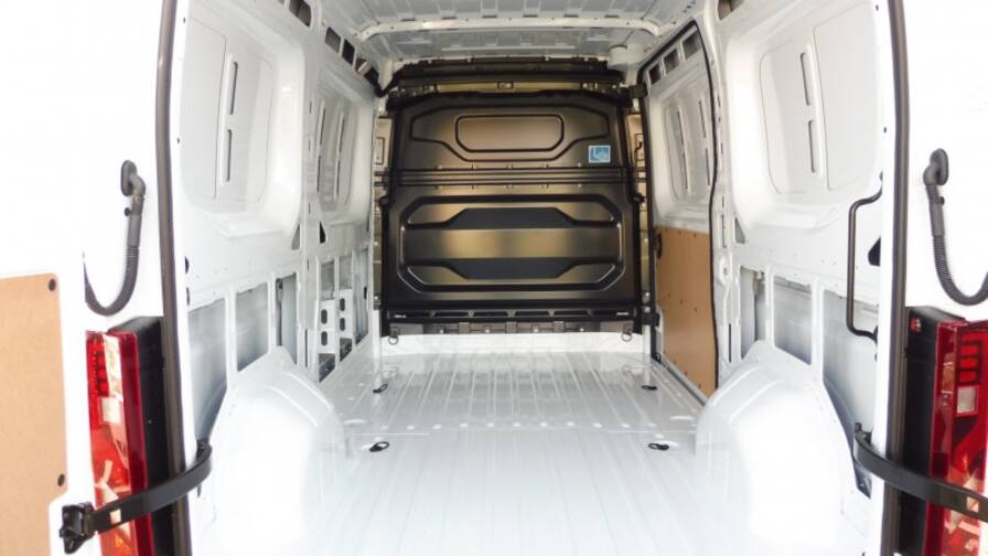 Mandataire Automobile neuf, recherche de Renault Master-f3500-l2h2-2-0-blue-dci-150ch-extra-auto-25 - E-Motors