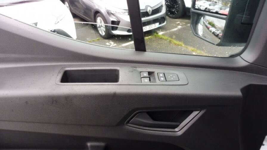 Mandataire Automobile neuf, recherche de Renault Master-f3500-l2h2-2-0-blue-dci-150ch-extra-auto-25 - E-Motors