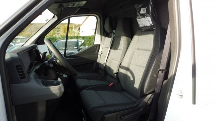 Mandataire Automobile neuf, recherche de Renault Master-f3500-l2h2-2-0-blue-dci-150ch-extra-auto-25 - E-Motors