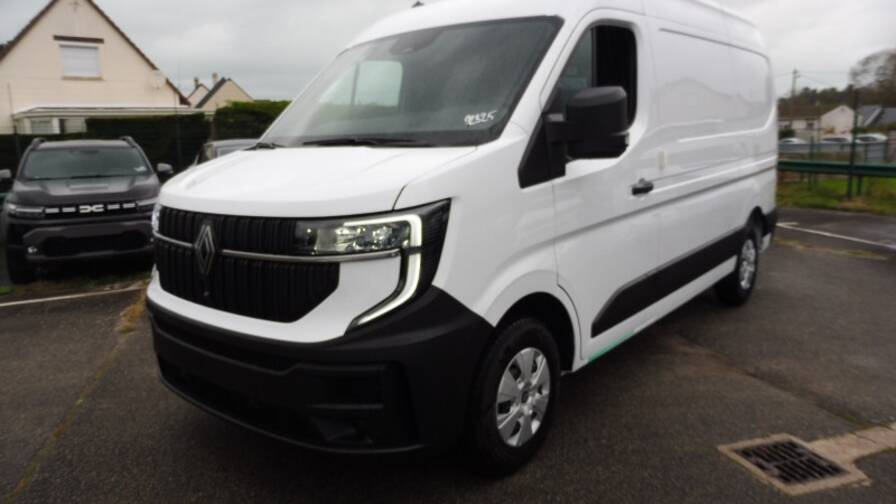 Mandataire Automobile neuf, recherche de Renault Master-f3500-l2h2-2-0-blue-dci-150ch-extra-auto-25 - E-Motors