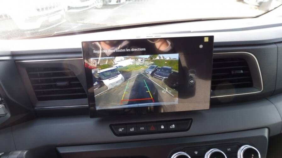 Mandataire Automobile neuf, recherche de Renault Master-f3500-l2h2-2-0-blue-dci-150ch-extra-auto-25 - E-Motors