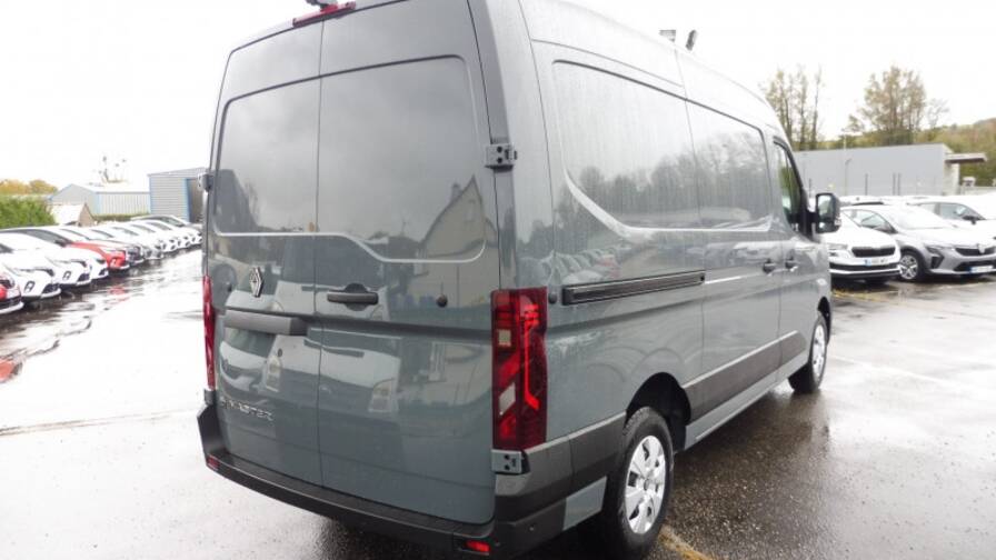 Mandataire Automobile neuf, recherche de Renault Master-f3500-l2h2-2-0-blue-dci-150ch-extra-auto-25 - E-Motors