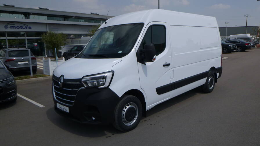 Avis-mandataire-auto-Emotors-Renault-Master-fourgon-Grand-confort-3t3-l2h2-dci-135-plus-cam-ra.