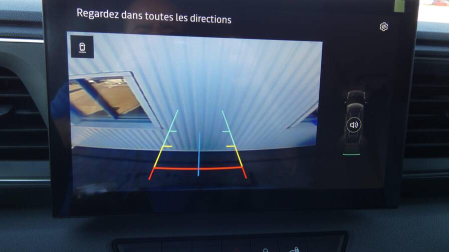 Mandataire Automobile neuf, recherche de Renault Master-fourgon-nouveau-trac-3t5-l2h2-blue-dci-170-extra - E-Motors