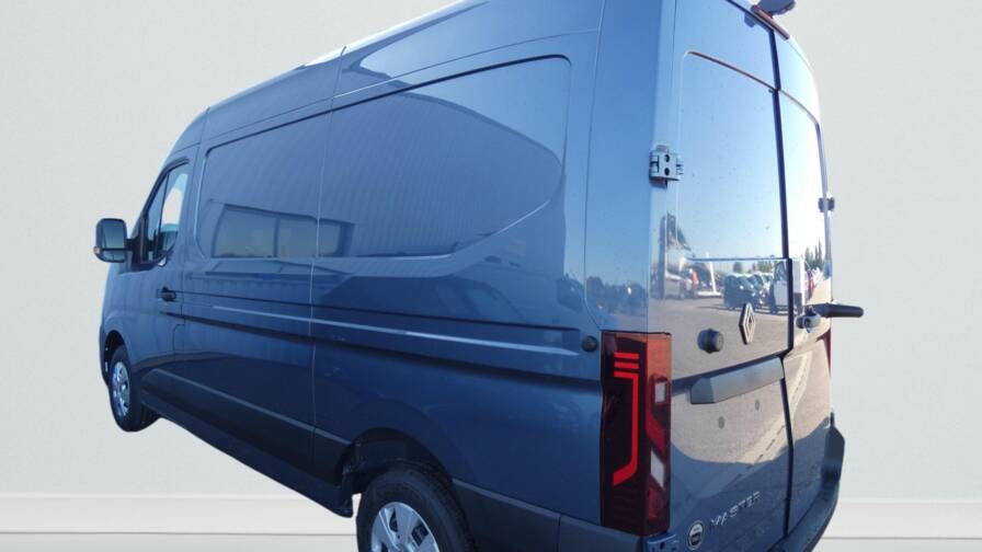 Mandataire Automobile neuf, recherche de Renault Master-fourgon-nouveau-trac-3t5-l2h2-blue-dci-170-extra - E-Motors