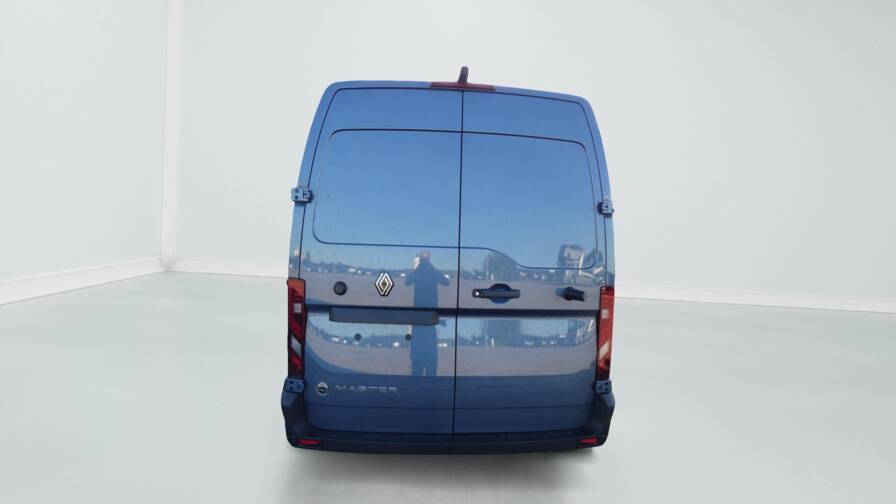 Mandataire Automobile neuf, recherche de Renault Master-fourgon-nouveau-trac-3t5-l2h2-blue-dci-170-extra - E-Motors