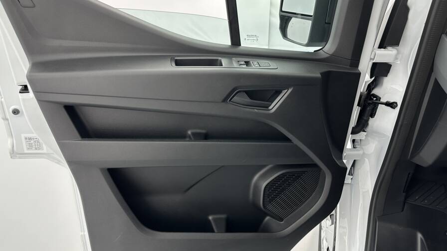 Mandataire Automobile neuf, recherche de Renault Master-l2h2-3t5-2-0-dci-150ch-red-edition - E-Motors