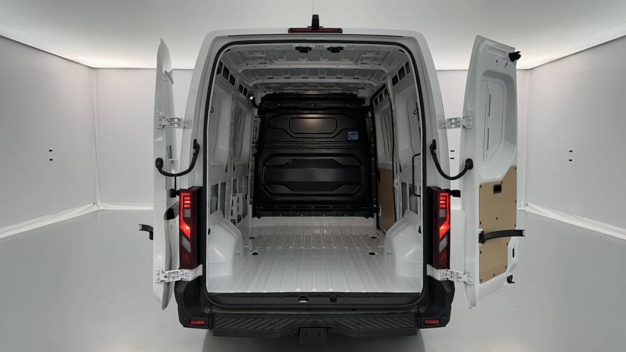 Mandataire Automobile neuf, recherche de Renault Master-l2h2-3t5-2-0-dci-150ch-red-edition - E-Motors