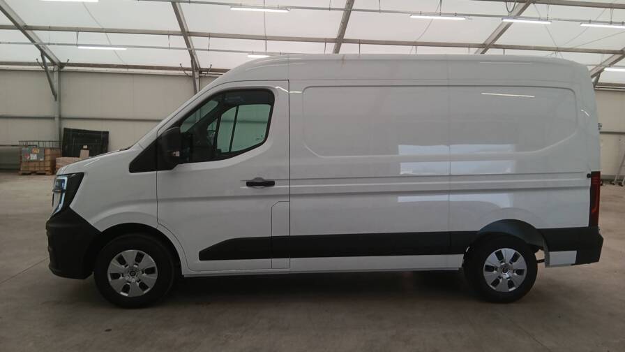 Mandataire Automobile occasion, recherche de Renault Master-fgn-trac-3t5-l2h2-blue-dci-130-extra - E-Motors