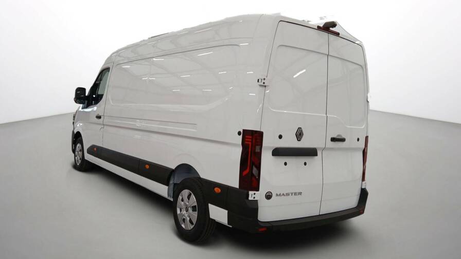 Mandataire Automobile occasion, recherche de Renault Master-fgn-trac-3t5-l3h2-blue-dci-150-extra - E-Motors