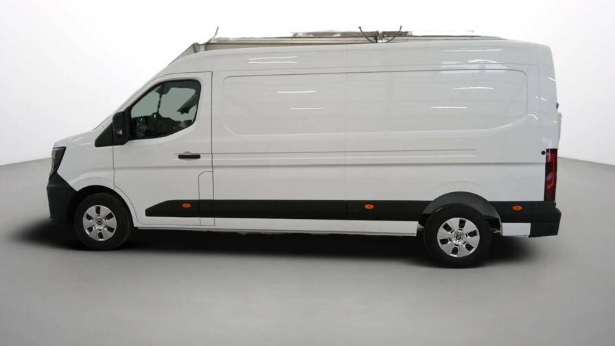 Mandataire Automobile occasion, recherche de Renault Master-fgn-trac-3t5-l3h2-blue-dci-150-extra - E-Motors