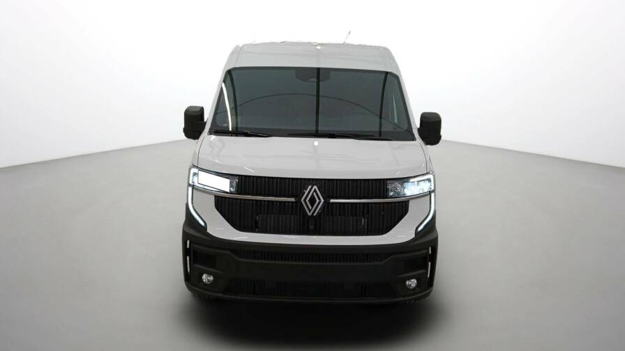 Mandataire Automobile occasion, recherche de Renault Master-fgn-trac-3t5-l3h2-blue-dci-150-extra - E-Motors