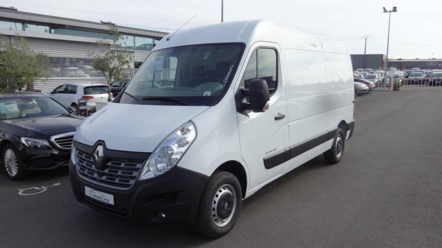 Avis-mandataire-auto-Emotors-Renault-Master-propulsion-Fourgon-confort-l3h2-3-5t-dci-165-energy-roues-jumel-es.