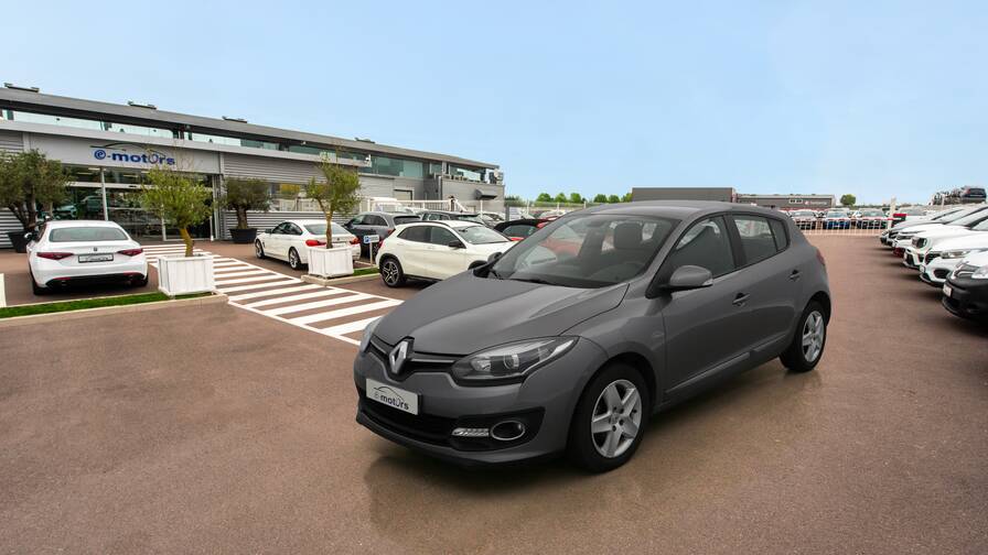 Avis-mandataire-auto-Emotors-Renault-Megane-berline-M-gane-iii-dci-110-edc-plus-gps.
